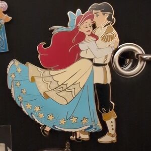 🌟 Gorgeous 'Eric And Ariel dancing' Disney Fantasy Pin - Limited Edition Of 60